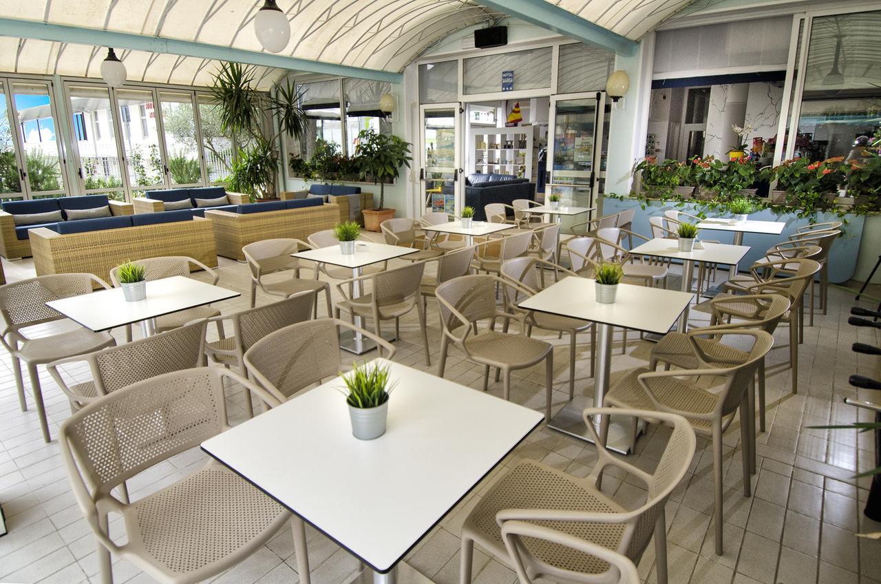 Hotel Marisa Каорле Екстериор снимка